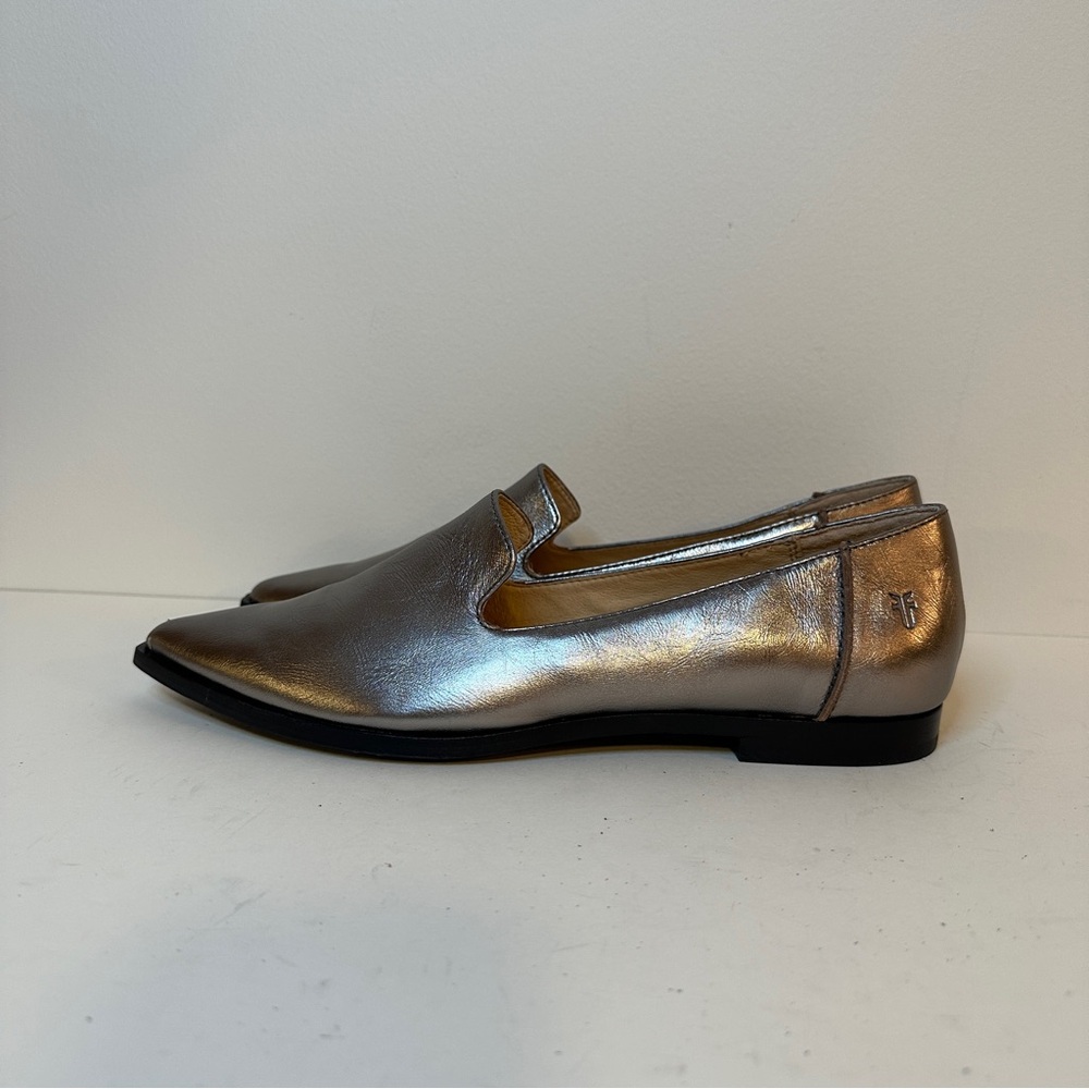 Frye Kenzie Womens Pewter Metallic Leather Loafers Sz 9M Preowned, perfect cond